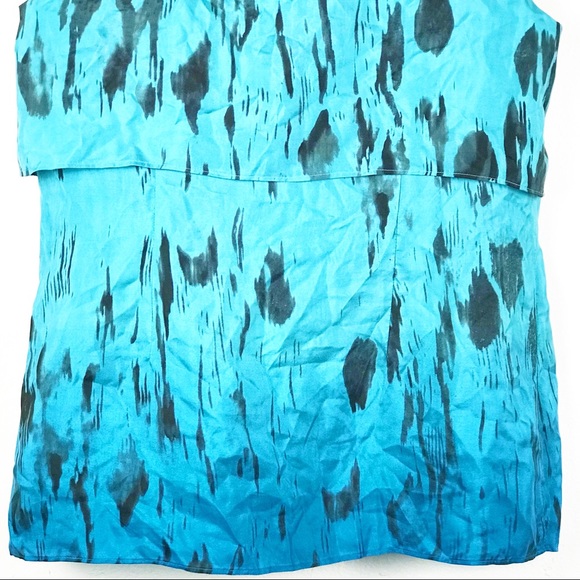 CAbi Silk Sleeveless Tiered Blue/ Black Om… - Picture 9 of 12